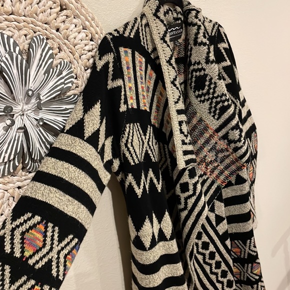 Montanaco Sweaters - Montanaco Waterfall Tribal Print Pocatello Cardigan Sweater Size S